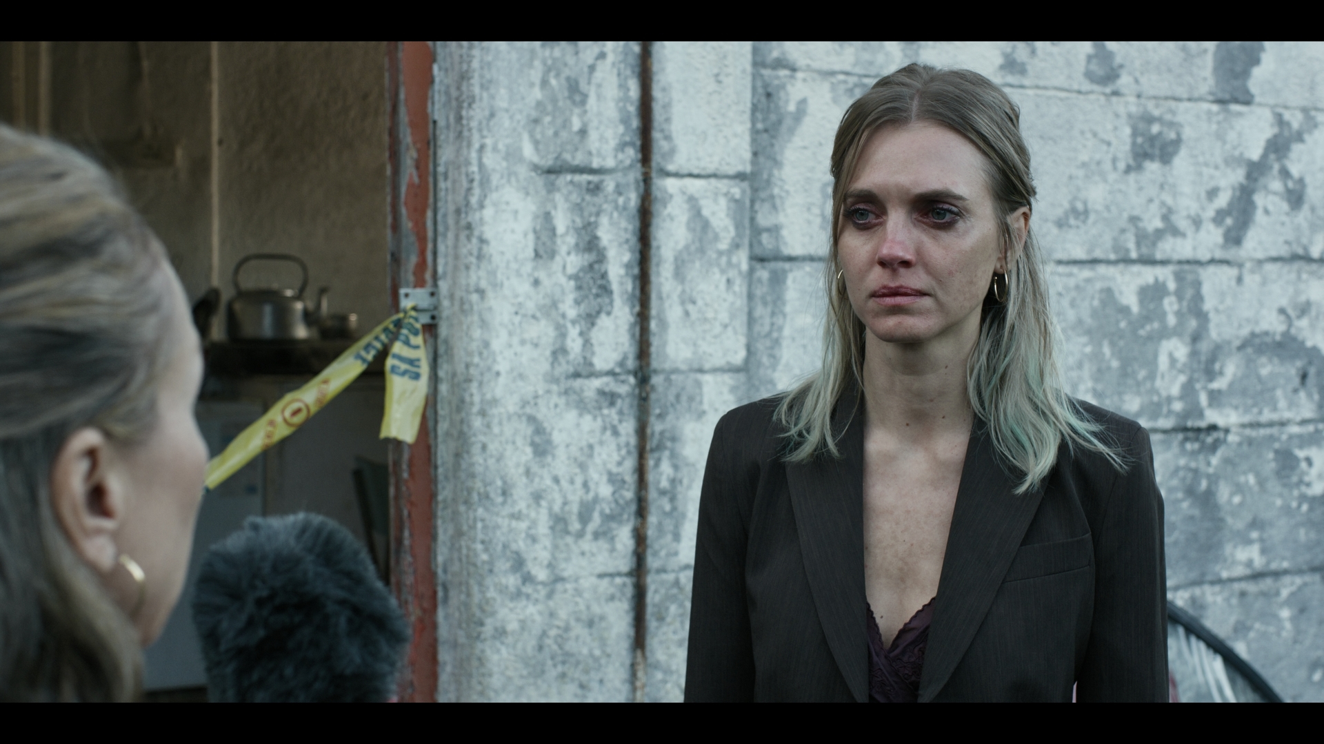 Donkerbos episode 6 is on Showmax