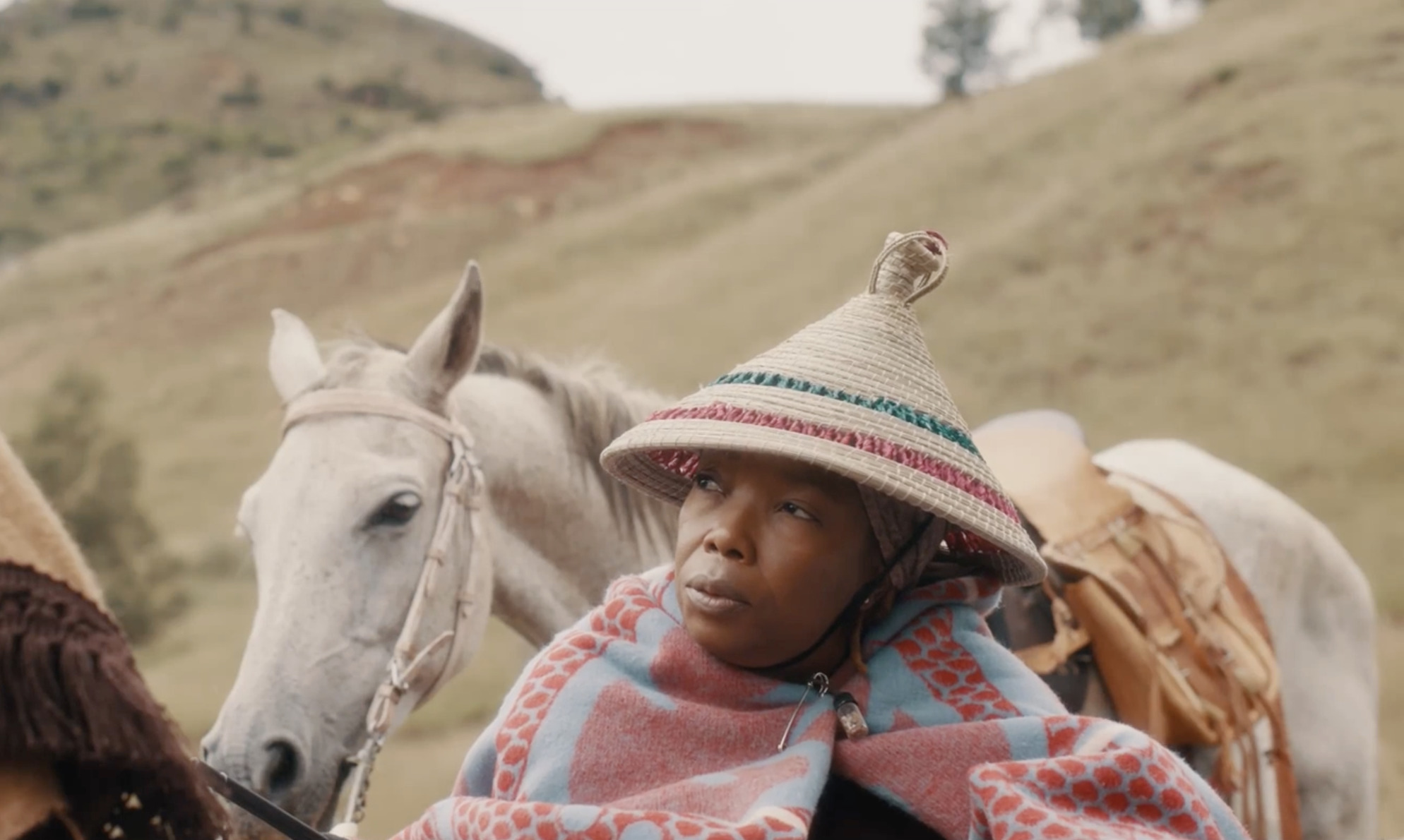 Mmabatho Mogomotsi as Moretlo in Outlaws, coming to Showmax
