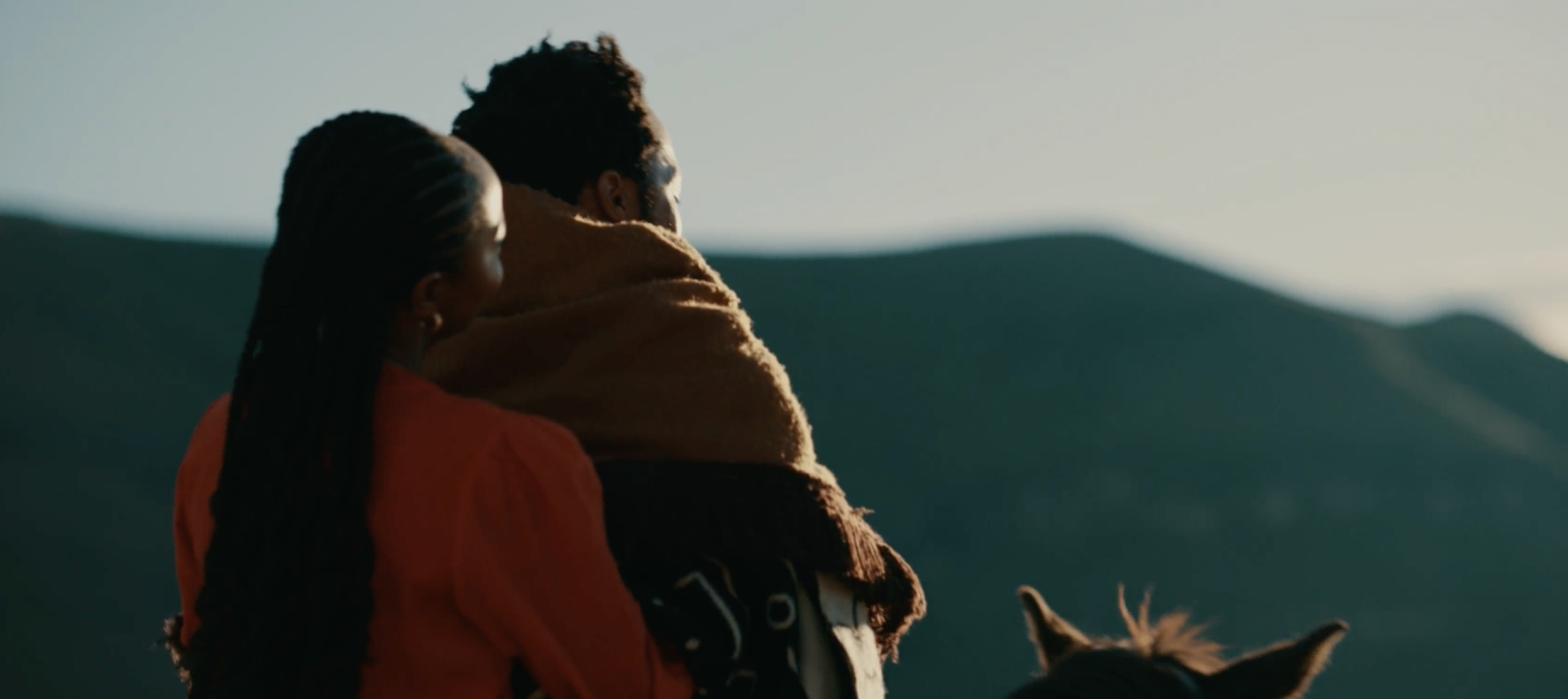 Leruo and Sihle in Outlaws episode 6 now on Showmax